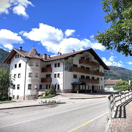 Hotel Villa Jolanda Ziano di Fiemme Esterno foto